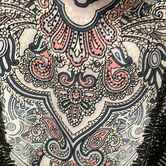 Chico’s Zenergy print tee size 1 (Misses 8) - Picture 5 of 5